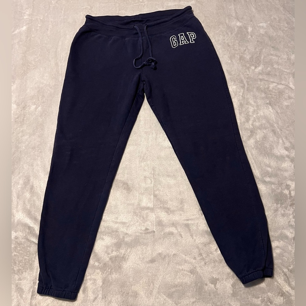 Women’s Gap Grey pull string ankle joggers sweatpants (S)